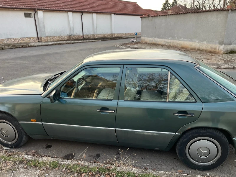 Mercedes-Benz E 200 124, снимка 4 - Автомобили и джипове - 48497440