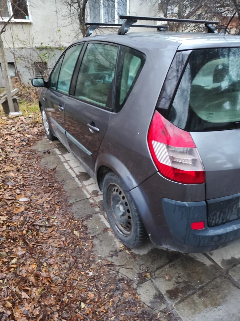 Renault Scenic TDI, снимка 4 - Автомобили и джипове - 48643057