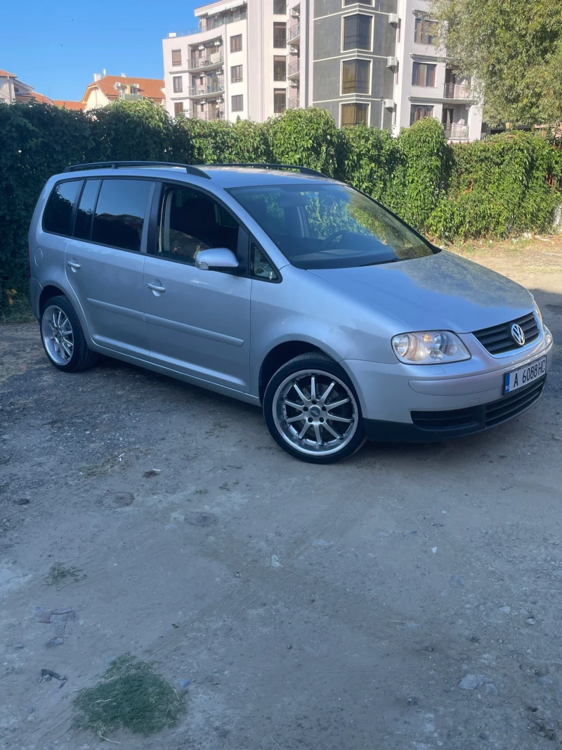 VW Touran, снимка 2 - Автомобили и джипове - 48658106