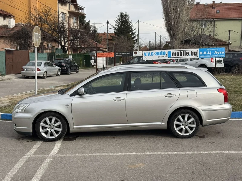 Toyota Avensis 2.0 D4D, снимка 7 - Автомобили и джипове - 49469651