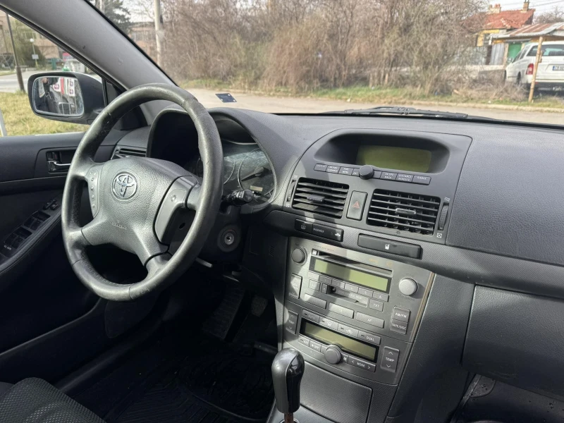 Toyota Avensis 2.0 D4D, снимка 12 - Автомобили и джипове - 49469651