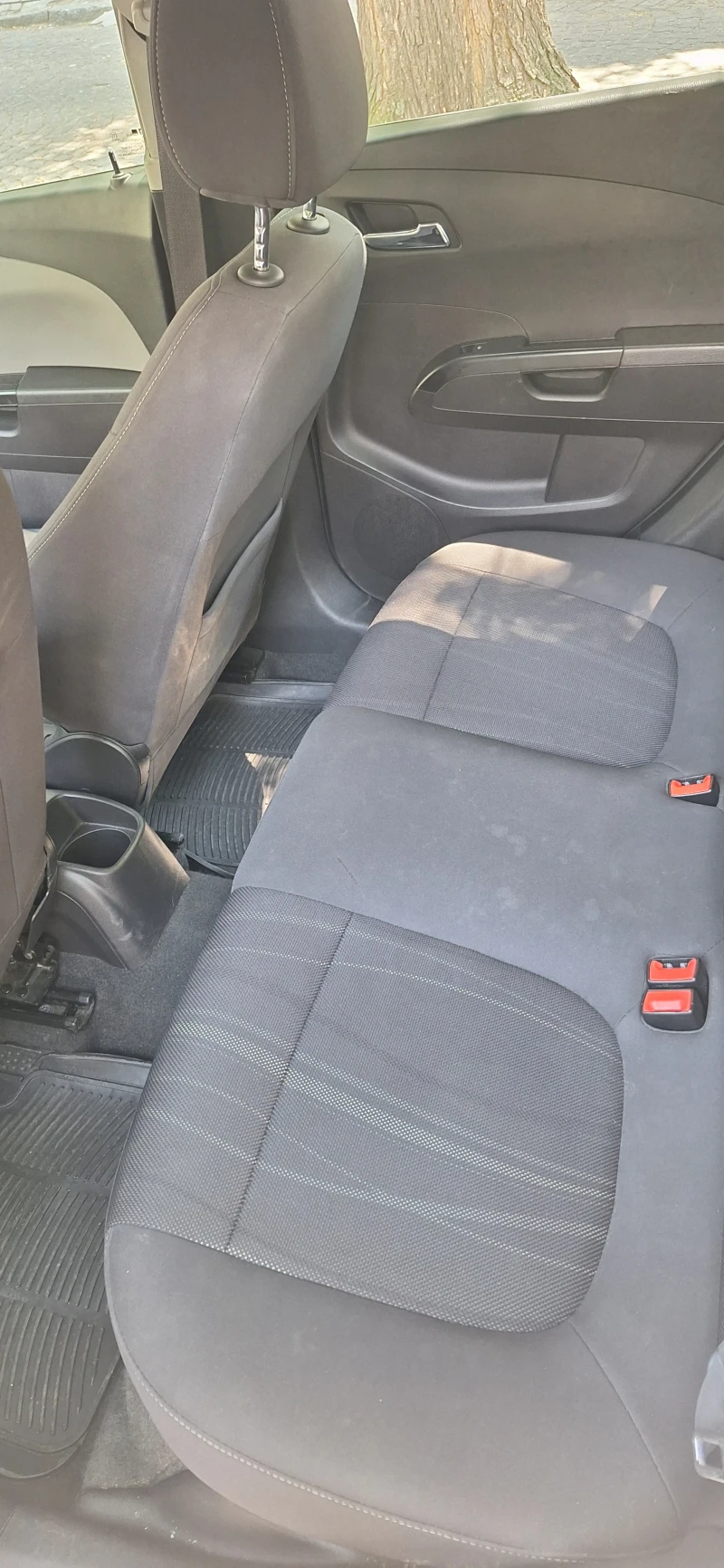 Chevrolet Aveo, снимка 8 - Автомобили и джипове - 51032041