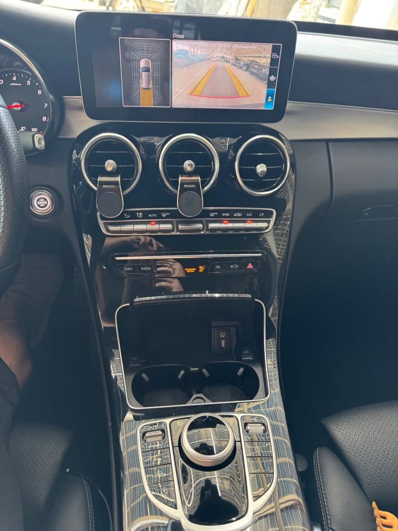 Mercedes-Benz C 200 Amg, снимка 4 - Автомобили и джипове - 52224212