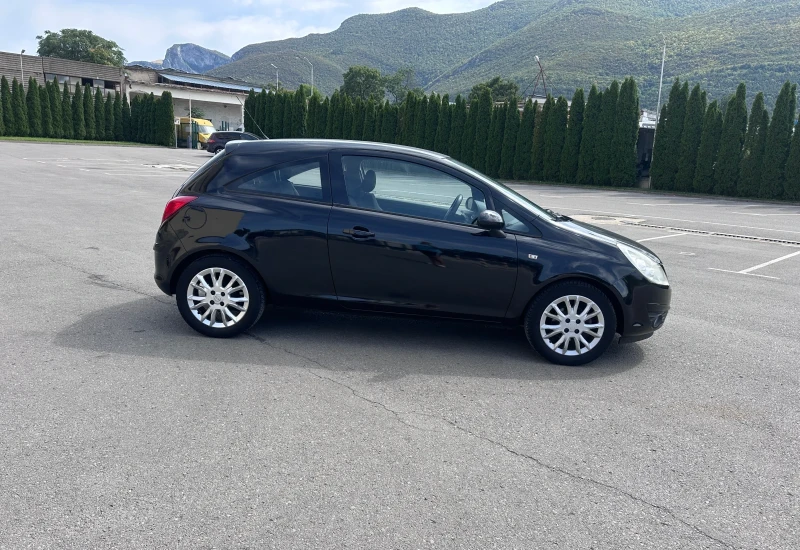 Opel Corsa 1.2i GAZ - KLIMATIK, снимка 4 - Автомобили и джипове - 51367723