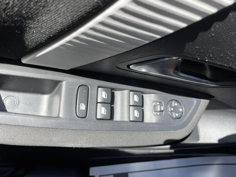 Citroen C4 1.5 BlueHDi 110к.с. 6ск, снимка 13 - Автомобили и джипове - 51670358