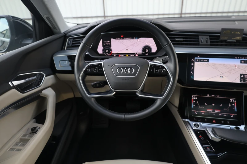 Audi E-Tron 50 quattro Luft PANO 360 ACC Leder AHK Lane#iCarbg, снимка 13 - Автомобили и джипове - 52421196