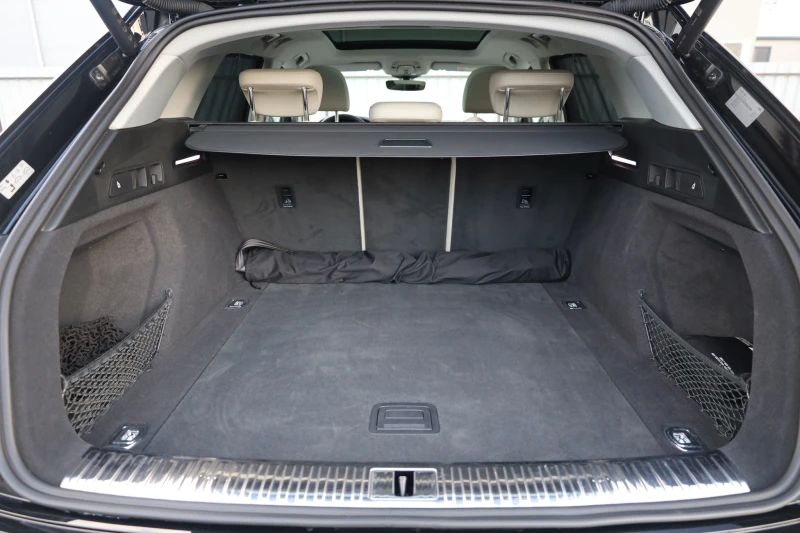 Audi E-Tron 50 quattro Luft PANO 360 ACC Leder AHK Lane#iCarbg, снимка 10 - Автомобили и джипове - 52421196