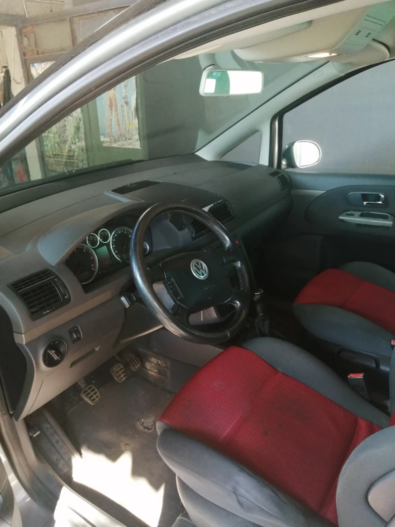 VW Sharan 2.0 TDI Bussiness, снимка 7 - Автомобили и джипове - 52576795