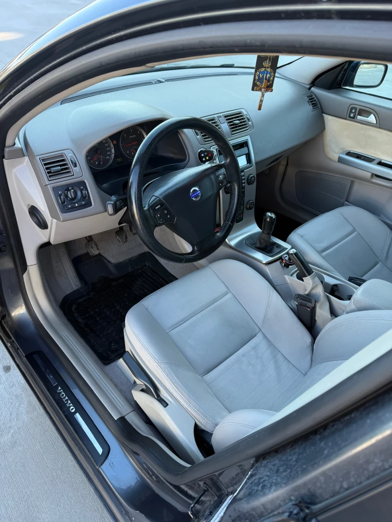 Volvo V50, снимка 8 - Автомобили и джипове - 52949809