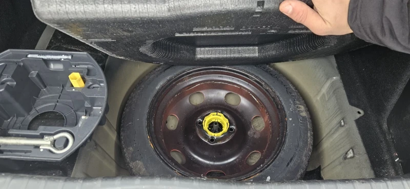 Peugeot 308 1.6 Бензин На Части, снимка 14 - Автомобили и джипове - 53322436