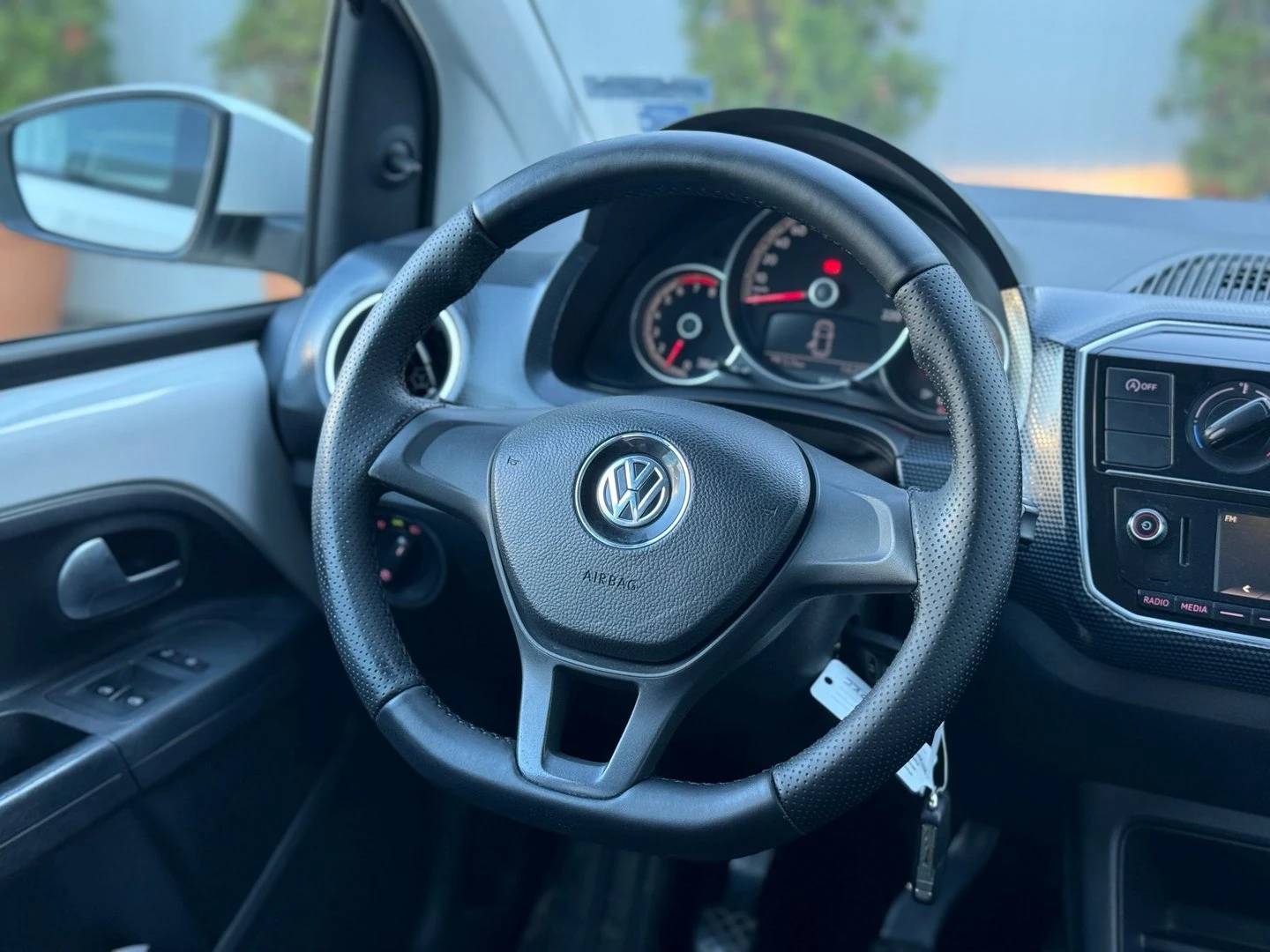 VW Up VW move up! 1.0 EcoFuel BMT - изображение 8