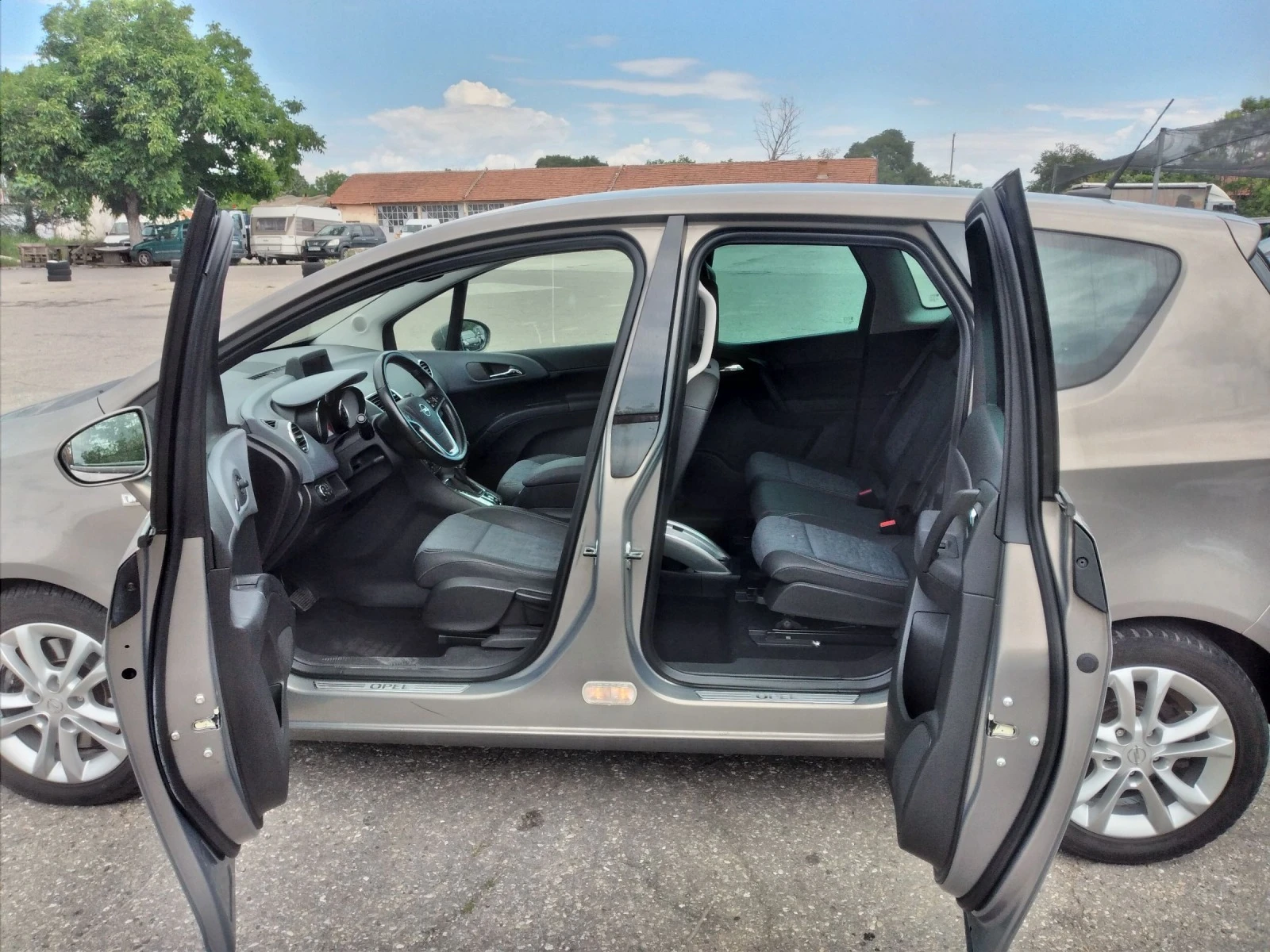 Opel Meriva 1.7 CDTI автоматик - изображение 6