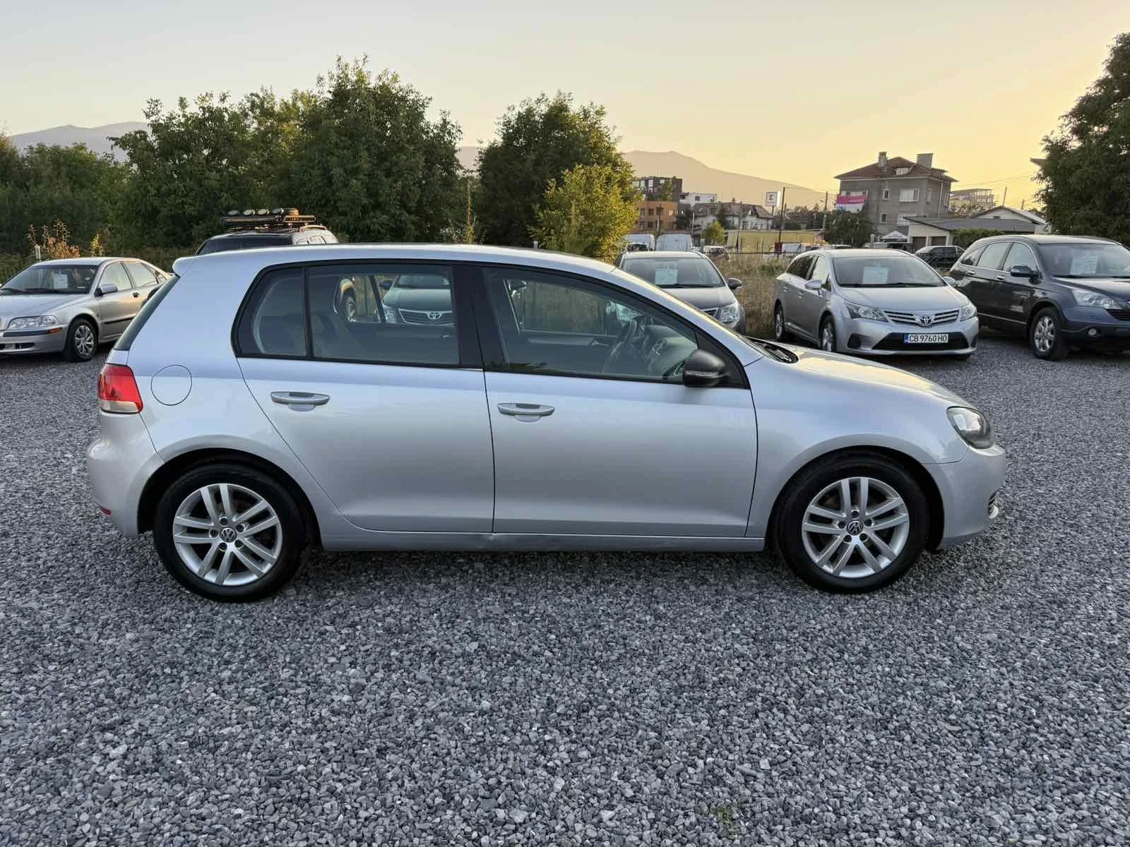 VW Golf VI 2.0 TDI(110 кс)Климатроник/JVC-USB/Eu5/197х. км - изображение 5
