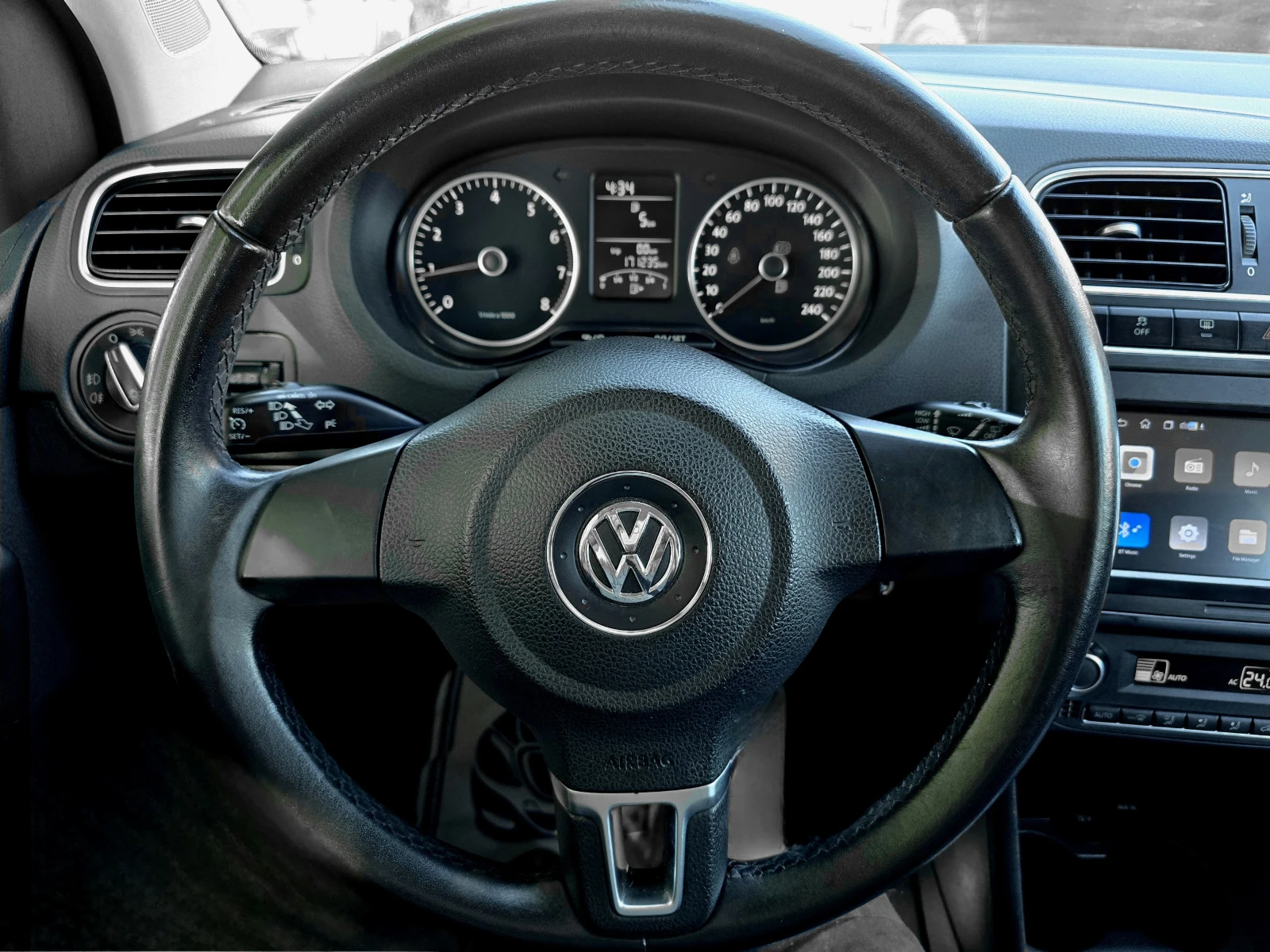 VW Polo 1.2/NAVI/Bluetooth/КАМЕРА - изображение 10
