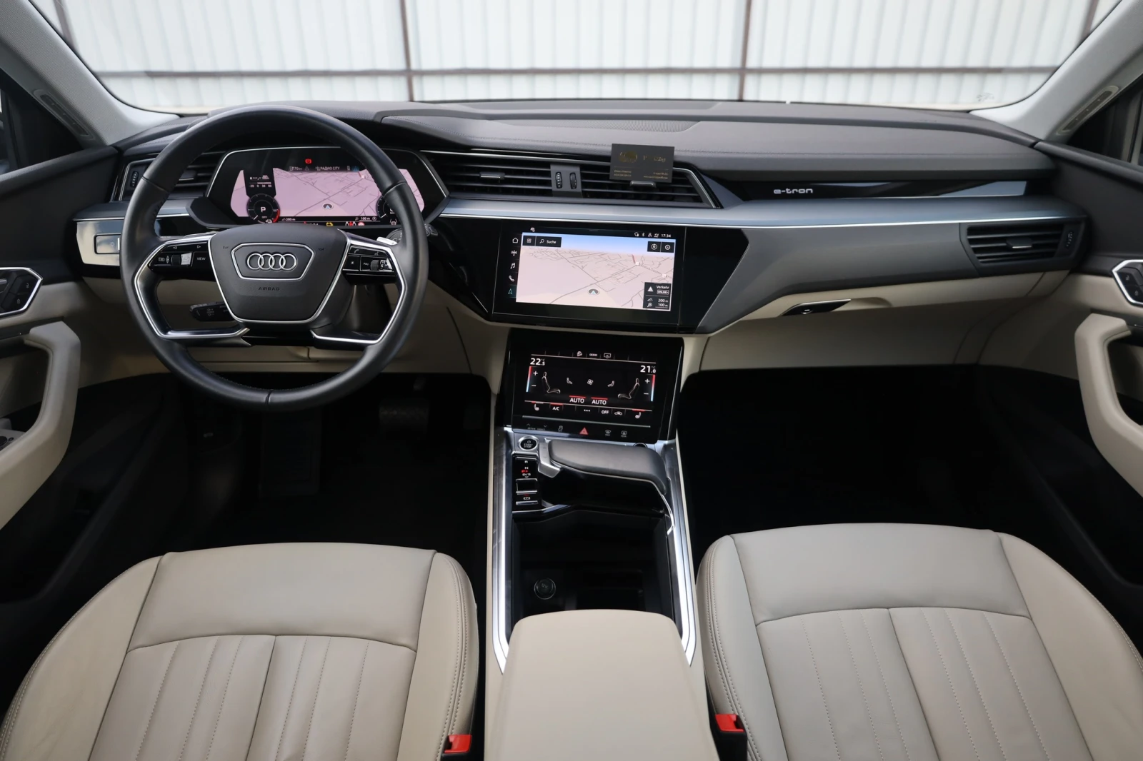 Audi E-Tron 50 quattro Luft PANO 360 ACC Leder AHK Lane#iCarbg | Mobile.bg   14