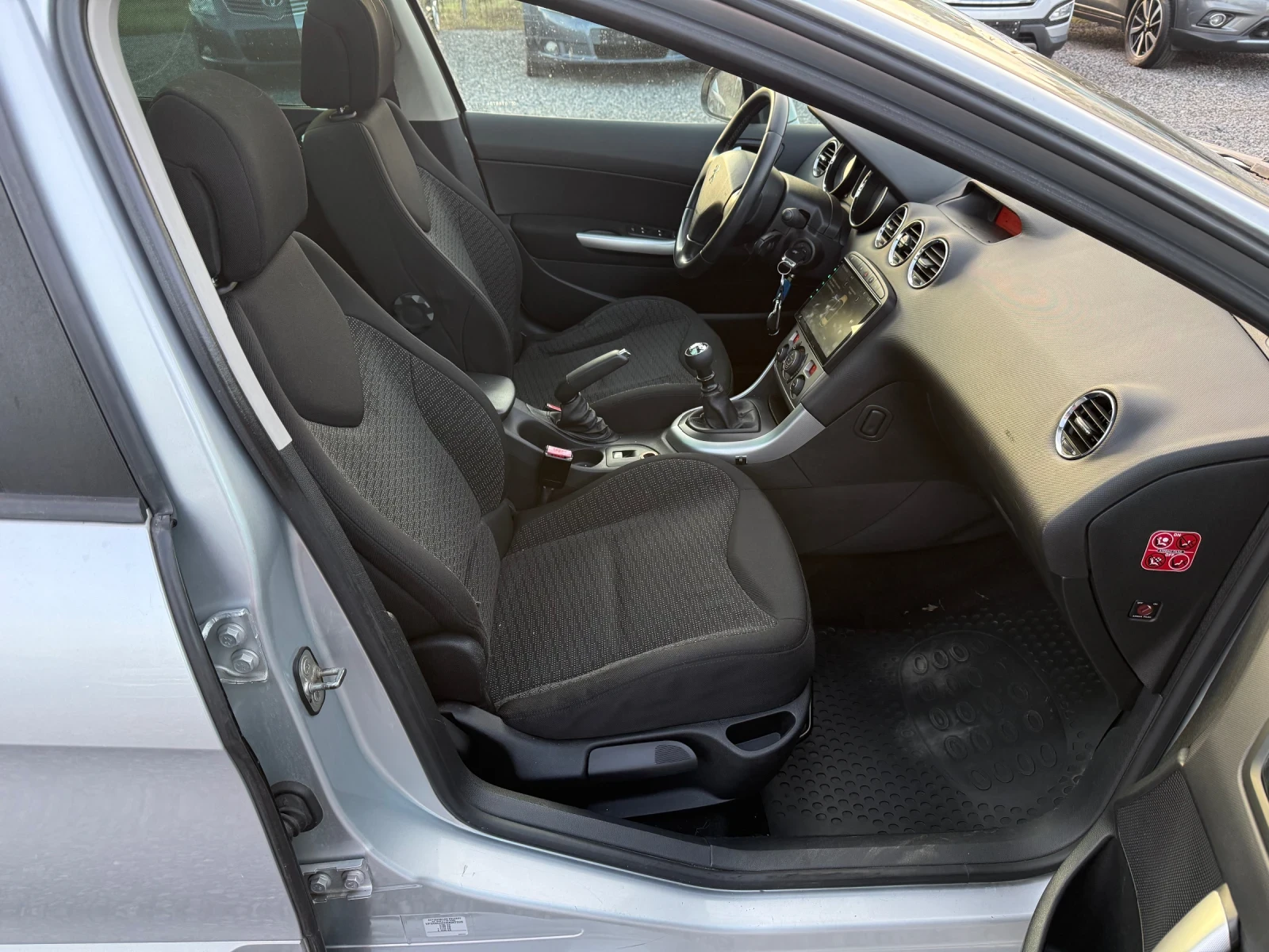 Peugeot 308 SW 1.6 HDi (109��) ��������/������/Bluetooth/Euro4 | Mobile.bg � ����������� 12