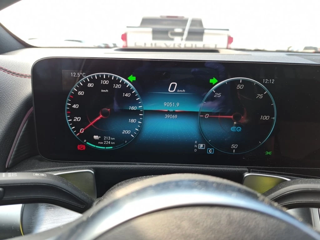 Mercedes-Benz EQB * 350 * CARFAX * ФИНАНСИРАНЕ - изображение 8