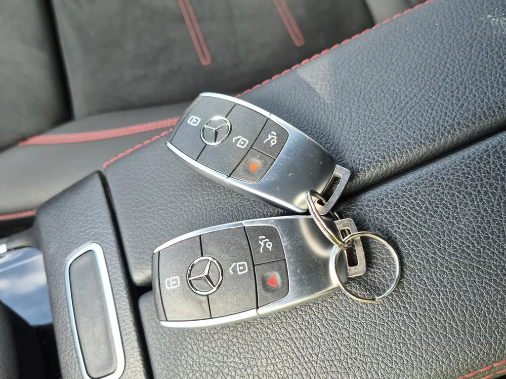 Mercedes-Benz EQB * 350 * CARFAX * ФИНАНСИРАНЕ - изображение 7