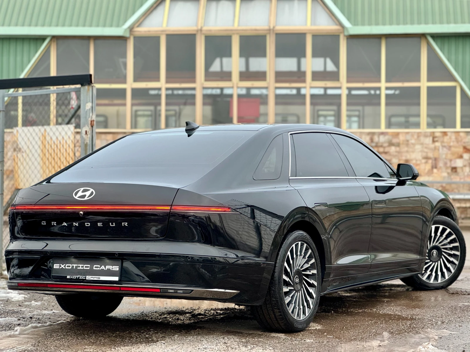 Hyundai Grandeur 3.5 V6 Calligraphy GN7 - изображение 4