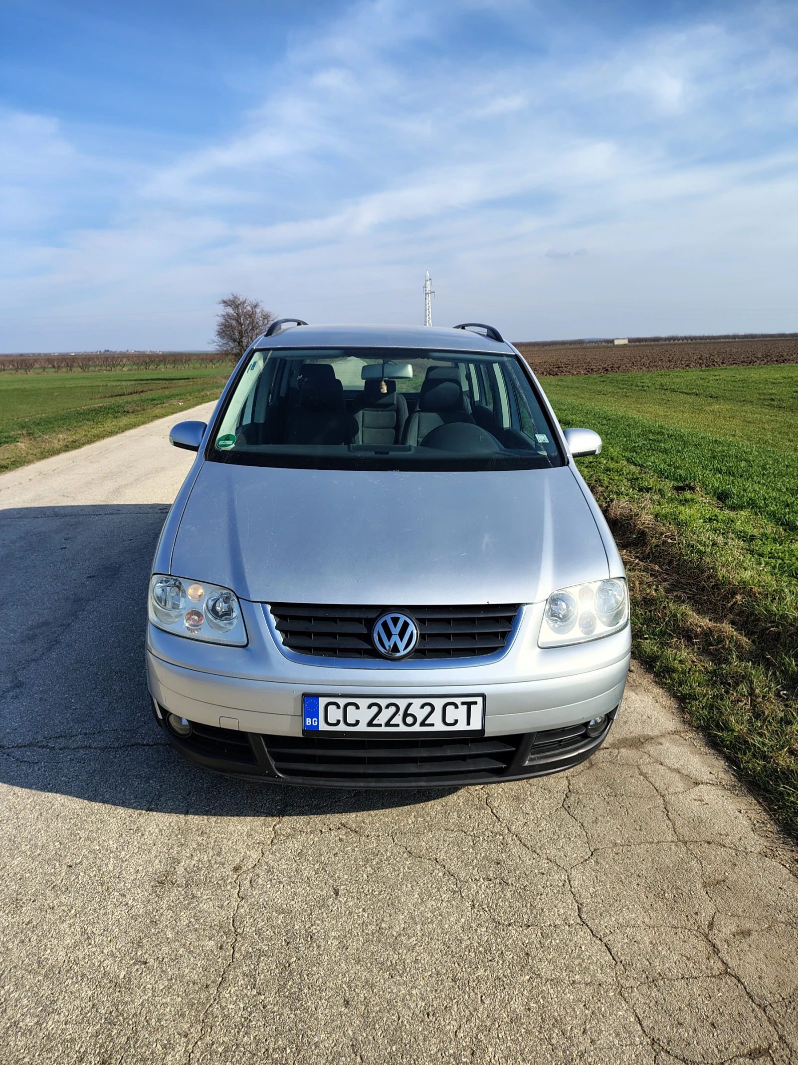 VW Touran 1.9TDI 105ks, снимка 2 - Автомобили и джипове - 53917292