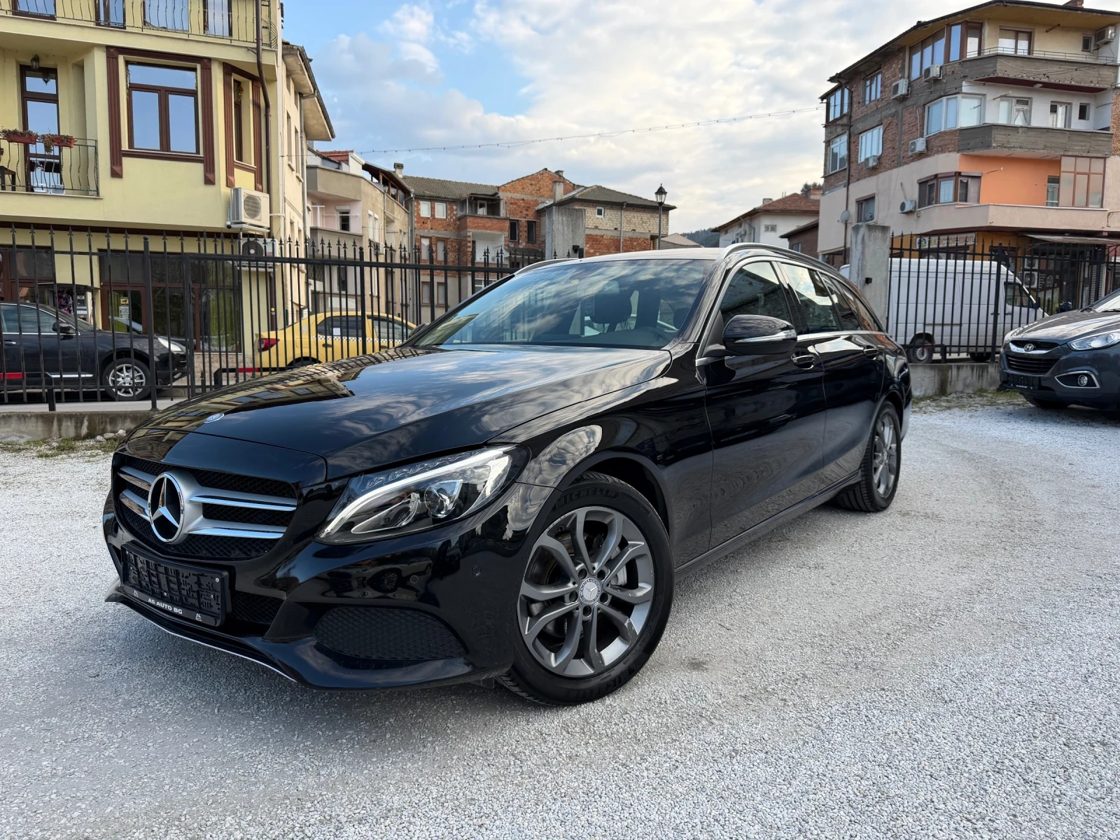 Mercedes-Benz C 220 LED HEADLIGHTS * HEATED SEATS * RECARO * 244 000км | Auto.bg — изображение 1