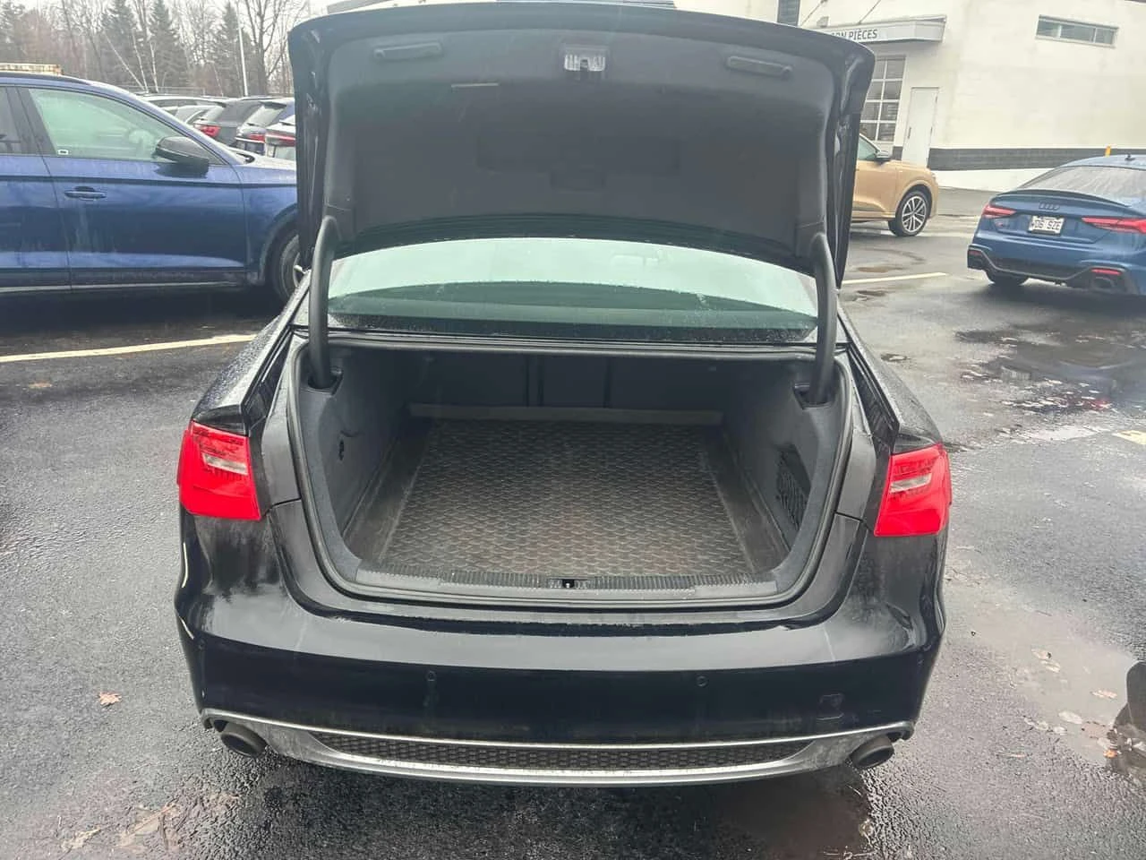 Audi A6 * 3.0T Technik * CARFAX * ЦЕНА ДО БГ, снимка 14 - Автомобили и джипове - 54046835