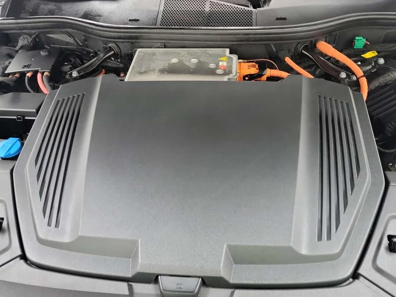 Audi E-Tron S LINE/TECHNIK/SPORTBACK/2 �����/�����/����/360 | Mobile.bg � ����������� 16