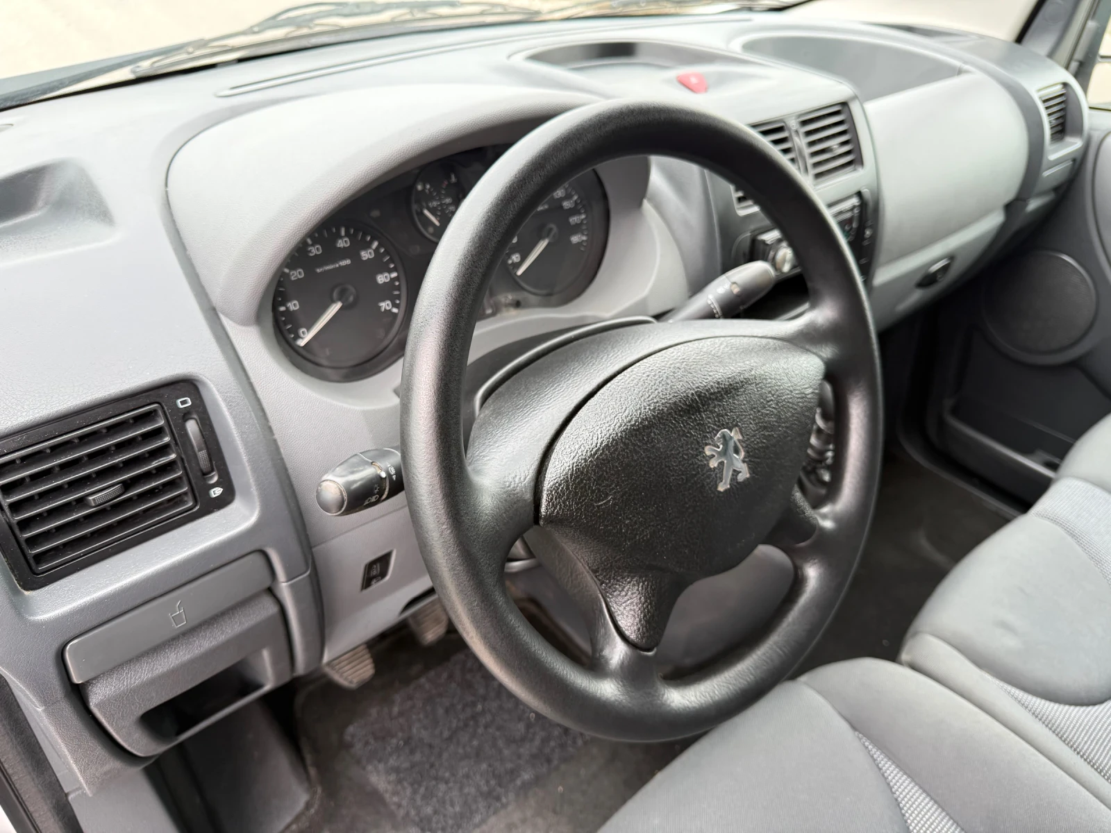 Peugeot Expert 2.0 HDI 120к.с / 6ск. / CLIMA / PARKTRONIC / ITALY, снимка 9 - Автомобили и джипове - 54206616