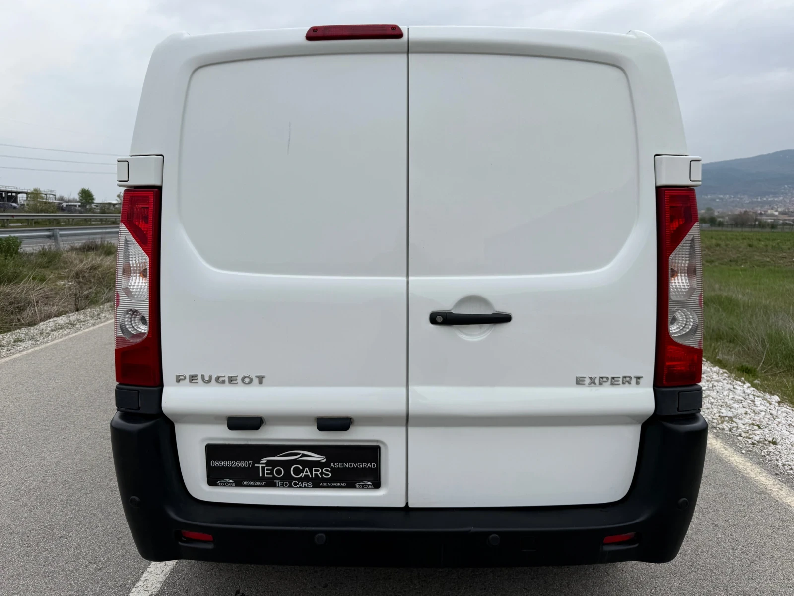 Peugeot Expert 2.0 HDI 120к.с / 6ск. / CLIMA / PARKTRONIC / ITALY, снимка 7 - Автомобили и джипове - 54206616