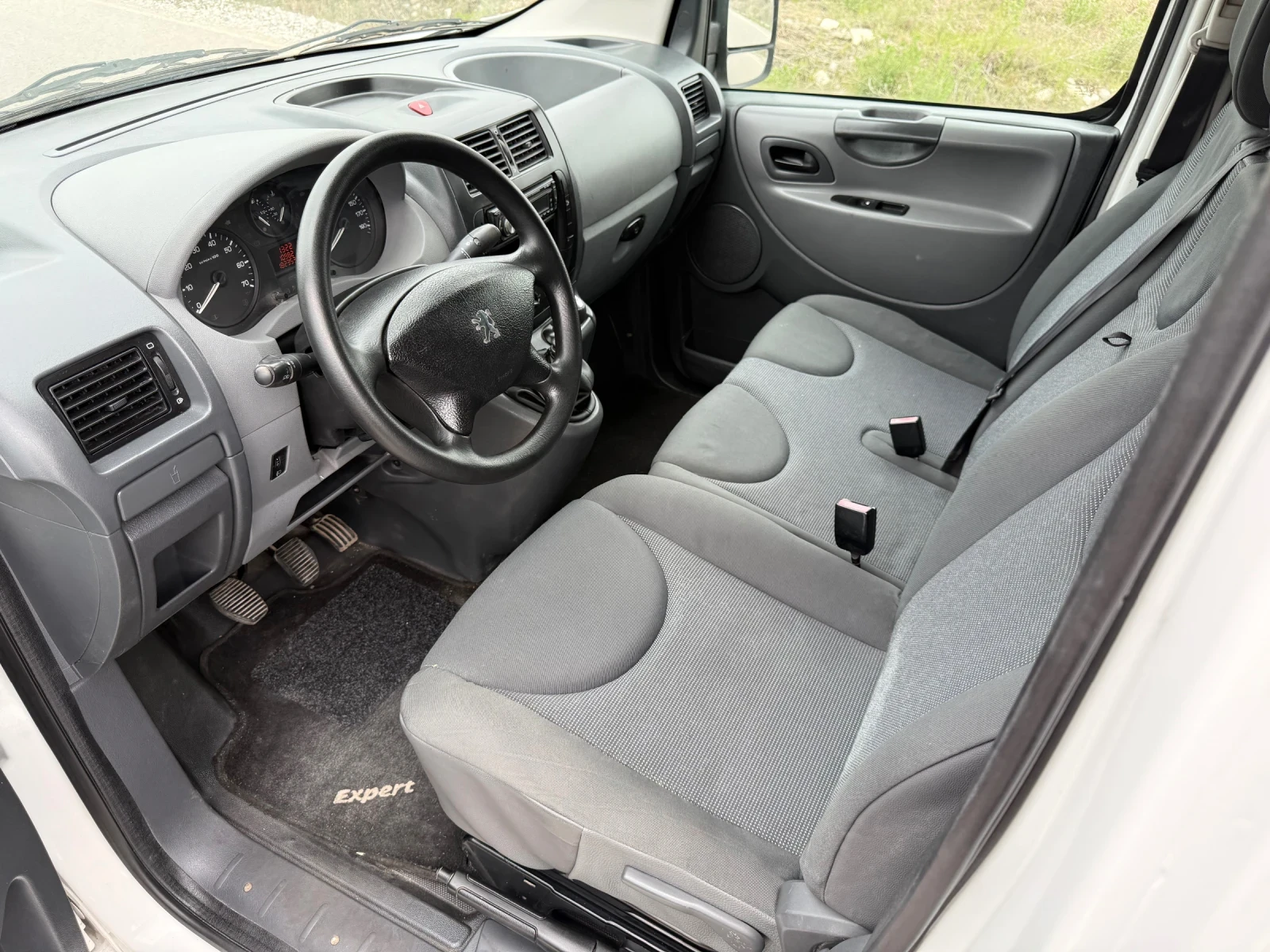 Peugeot Expert 2.0 HDI 120к.с / 6ск. / CLIMA / PARKTRONIC / ITALY, снимка 10 - Автомобили и джипове - 54206616