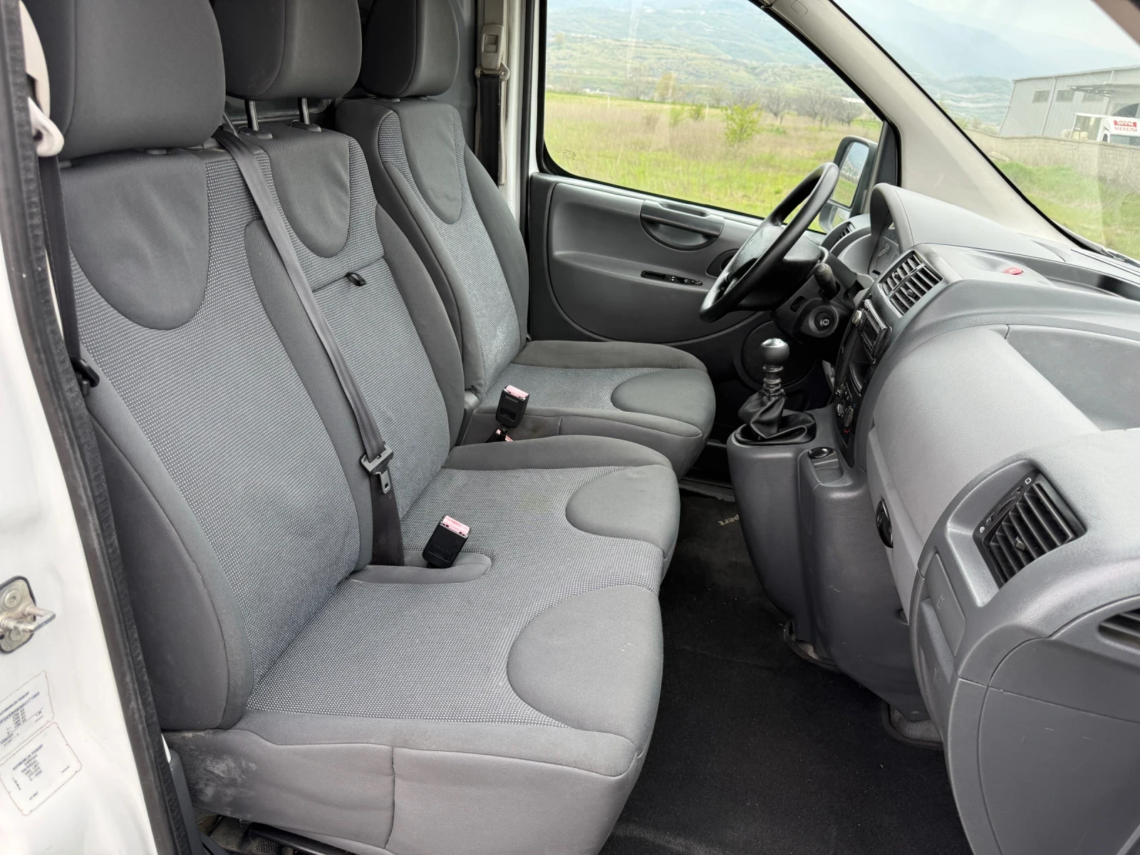 Peugeot Expert 2.0 HDI 120к.с / 6ск. / CLIMA / PARKTRONIC / ITALY, снимка 14 - Автомобили и джипове - 54206616