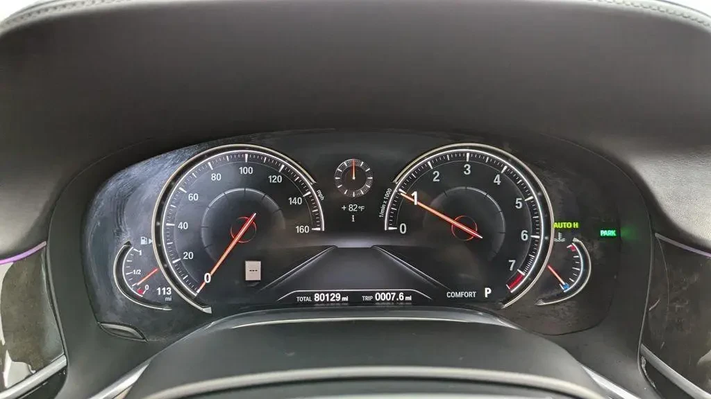 BMW 740 Xi * M-Pack* B58* Обдухване* Масаж* Дисторник, снимка 12 - Автомобили и джипове - 54442041
