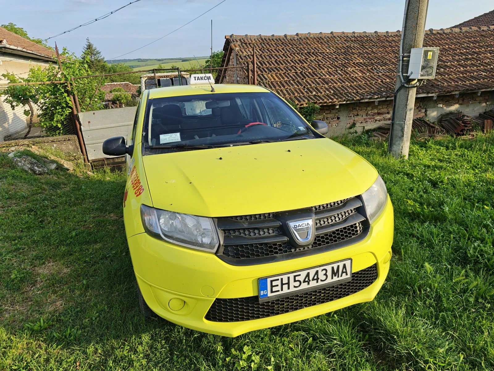Dacia Sandero 1.2 Такси, снимка 2 - Автомобили и джипове - 55108657