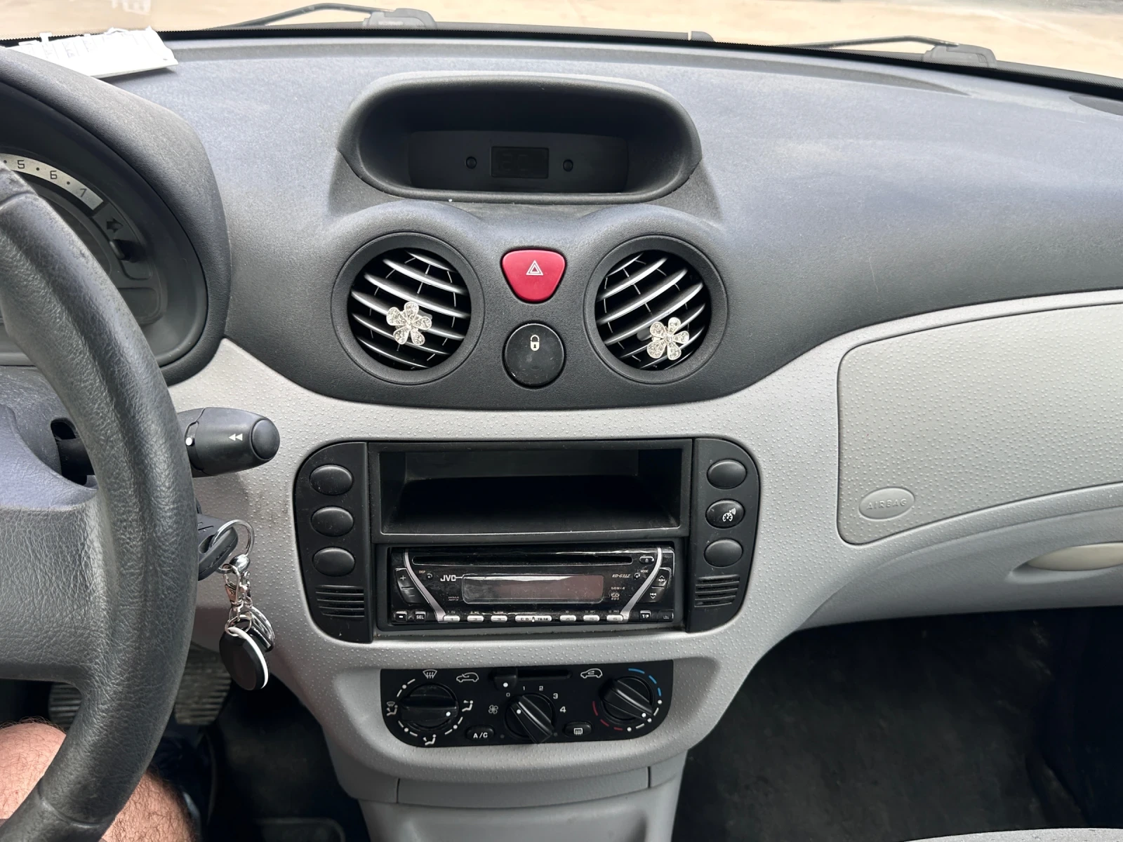 Citroen C3, снимка 7 - Автомобили и джипове - 54831794