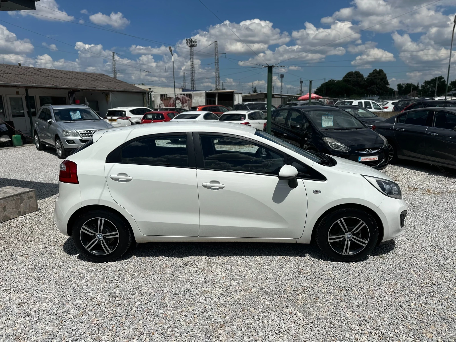 Kia Rio 1.3i* ГАЗ, снимка 6 - Автомобили и джипове - 54995811