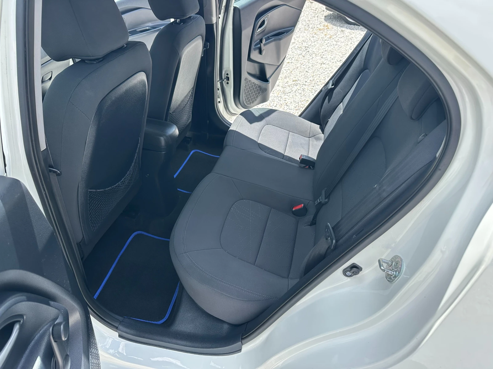 Kia Rio 1.3i* ГАЗ, снимка 12 - Автомобили и джипове - 54995811