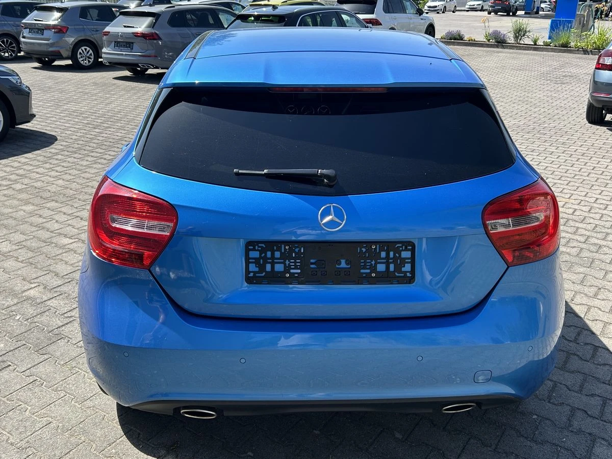 Mercedes-Benz A 180 BlueEfficiency Urban, снимка 3 - Автомобили и джипове - 55125973