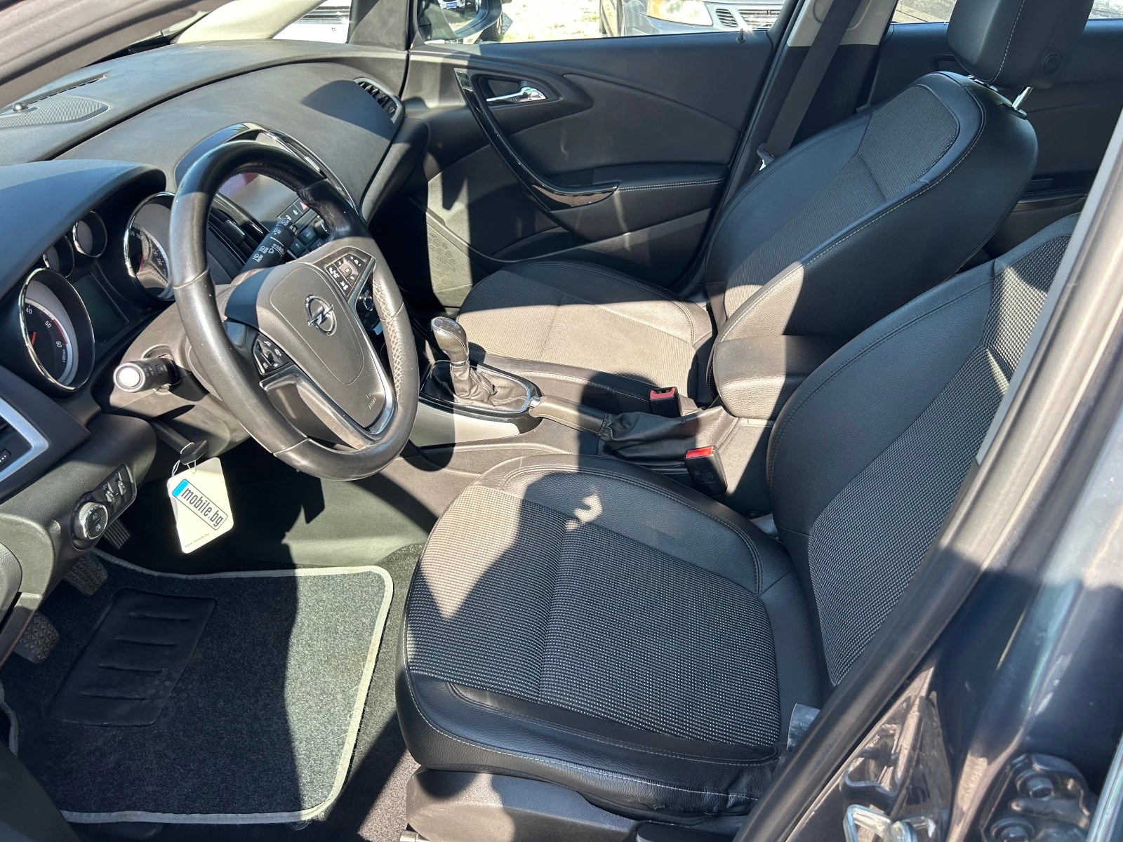 Opel Astra 1.6CDTI EURO6B, снимка 9 - Автомобили и джипове - 55499318