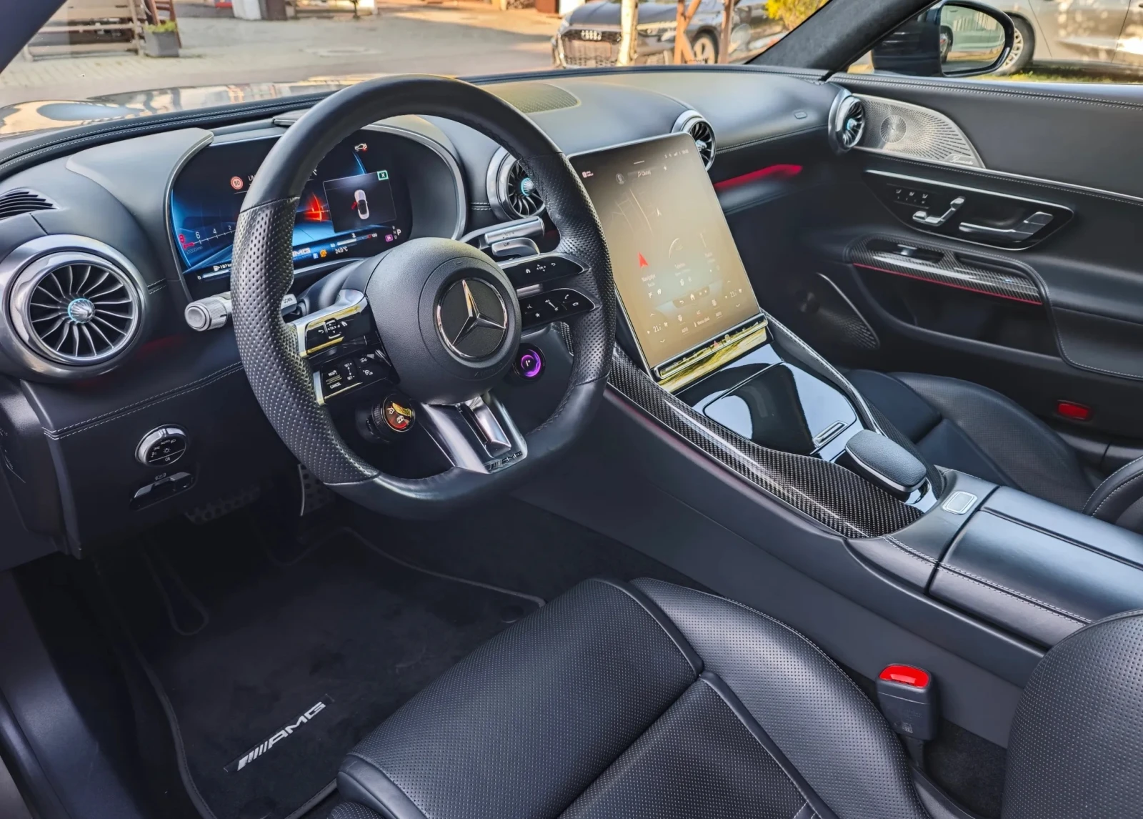 Mercedes-Benz SL 63 AMG 4Matic+ , снимка 4 - Автомобили и джипове - 55922317
