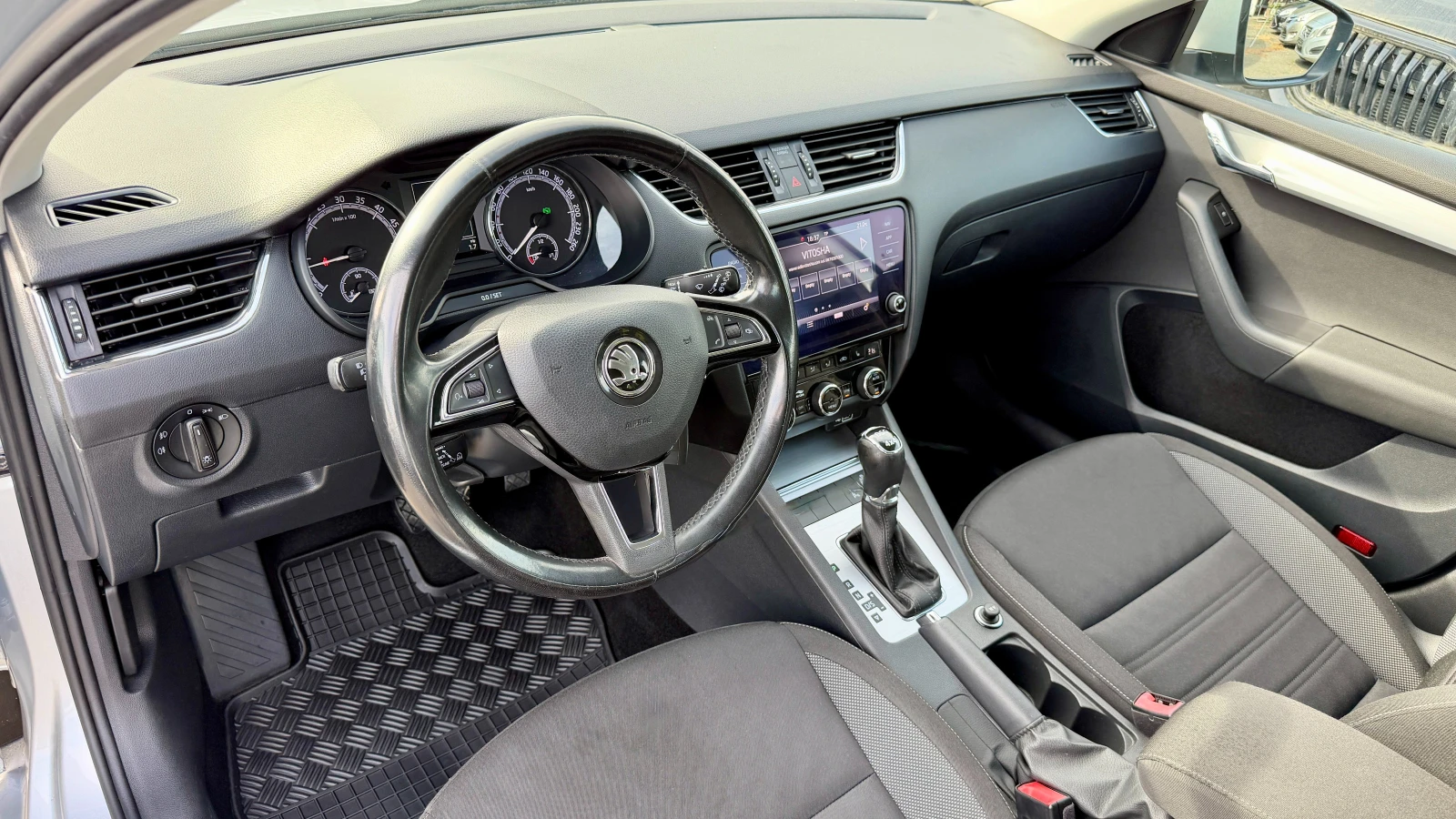 Skoda Octavia 1.6TDI DSG 4x4! ���� ���������! LED, ���������, PD | Mobile.bg � ����������� 10