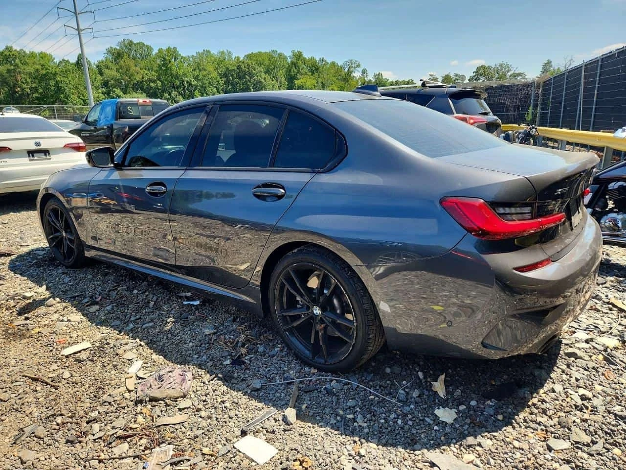 BMW 330 xDrive | CARFAX | АВТОКРЕДИТ БЕЗ ПЪРВОНАЧАЛНА , снимка 2 - Автомобили и джипове - 56239583