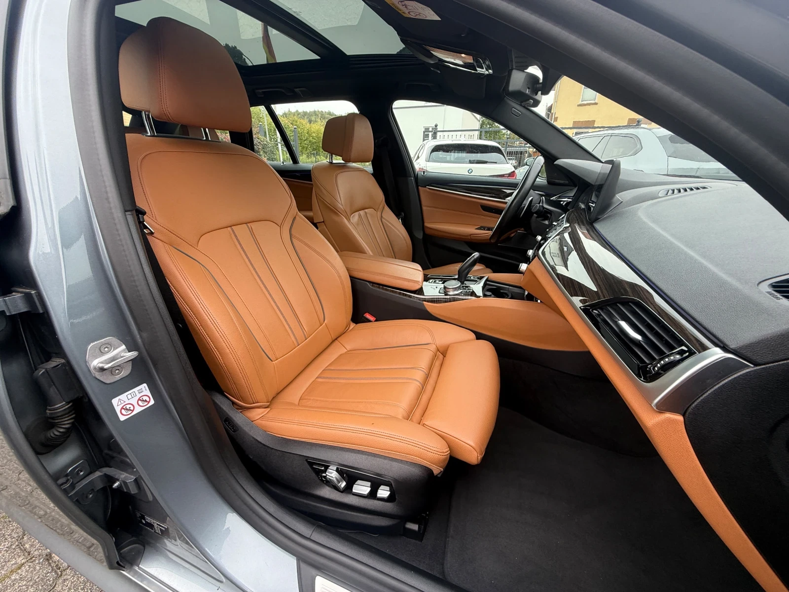 BMW 530 d Touring Facelift M-Sport Laser HarmanKardon PANO | Mobile.bg � ����������� 15