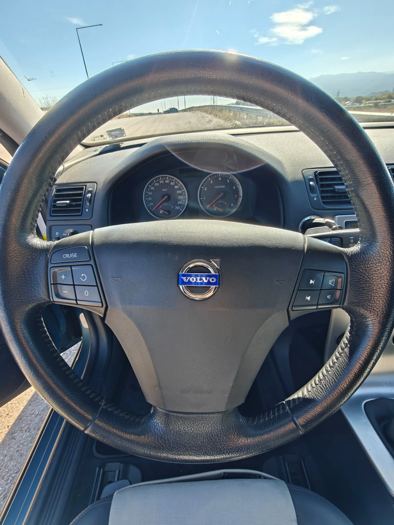 Volvo C30 2.0, снимка 6 - Автомобили и джипове - 56565033