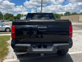Toyota Tacoma * 4x4 Double Cab Auto * АВТОКРЕДИТ* , снимка 4