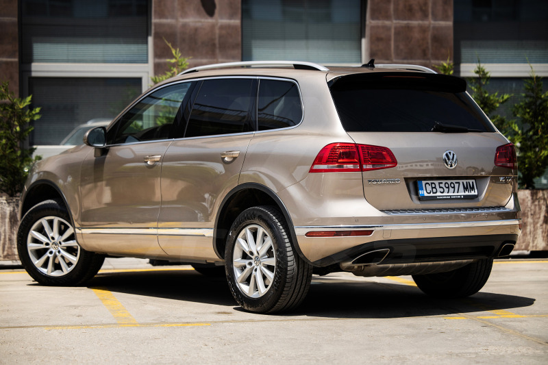 VW Touareg 3.0 TDI, снимка 4 - Автомобили и джипове - 46262009