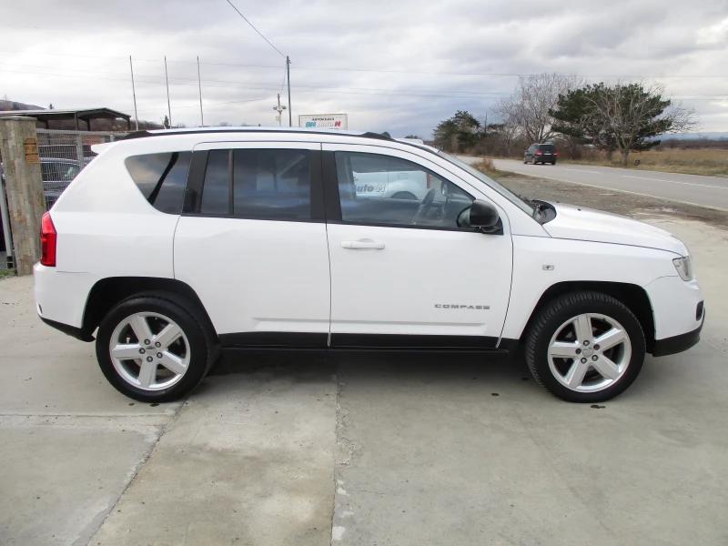 Jeep Compass 2.2/ДИЗЕЛ/163кс./КАТО НОВА/4х4, снимка 3 - Автомобили и джипове - 48481168