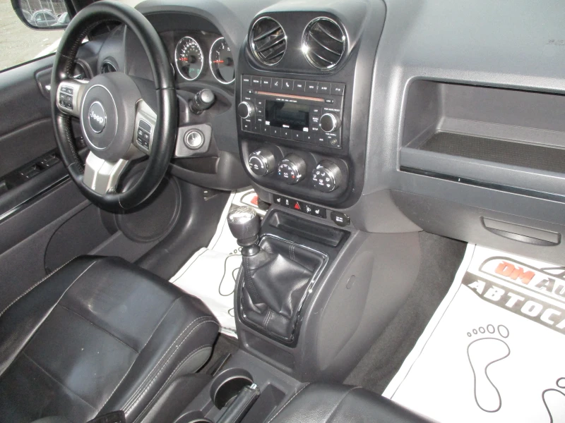 Jeep Compass 2.2/ДИЗЕЛ/163кс./КАТО НОВА/4х4, снимка 14 - Автомобили и джипове - 48481168