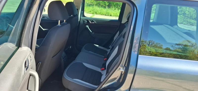 Skoda Yeti, снимка 16 - Автомобили и джипове - 52655717