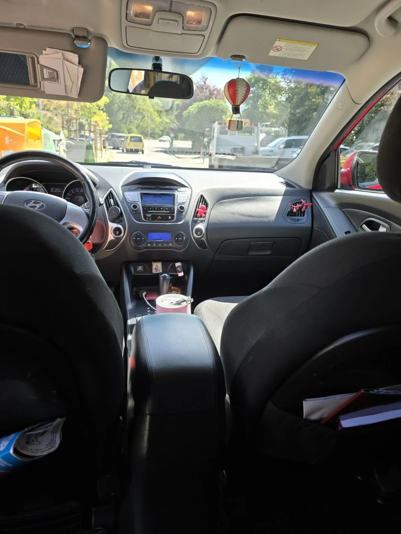Hyundai IX35, снимка 9 - Автомобили и джипове - 52460174