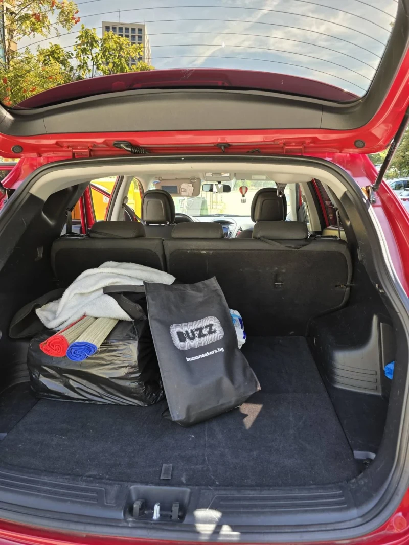 Hyundai IX35, снимка 8 - Автомобили и джипове - 52460174